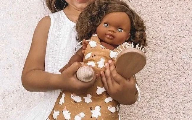 Brosse à Cheveux En Bois Naturel - Accessoire Pour Poupée – Image 2