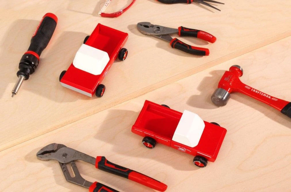 Longhorn Rouge - Voiture En Bois Grand Format – Image 4